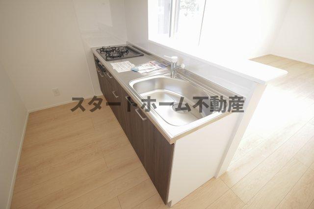 キッチン　コンパクトなキッチンで掃除もラクラク