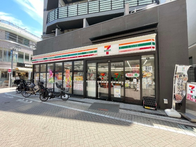 コンビニ　セブンイレブン目黒祐天寺駅前店（コンビニ）まで86m