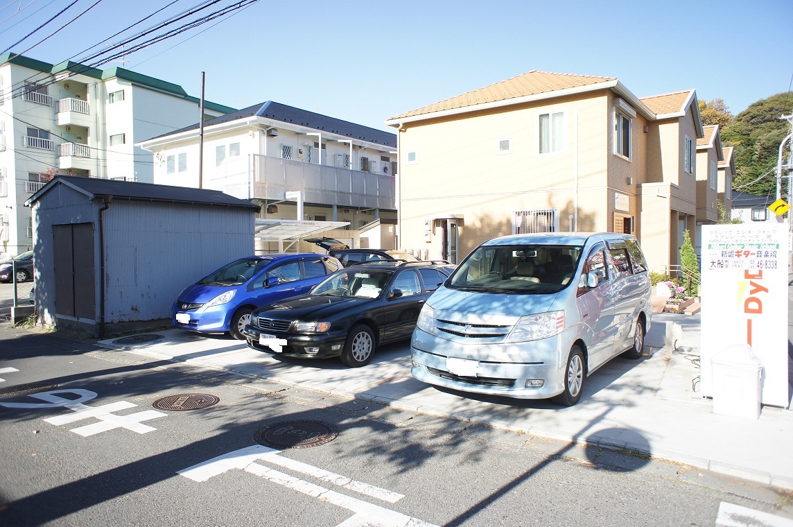 駐車場　敷地内駐車場・要空確認
