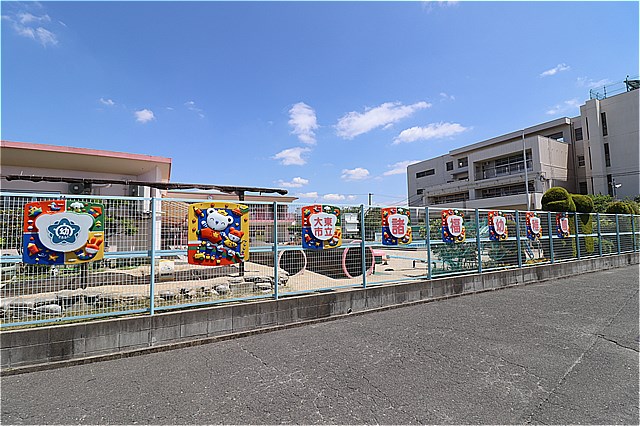 幼稚園・保育園　大東市立諸福幼稚園（幼稚園・保育園）まで384m