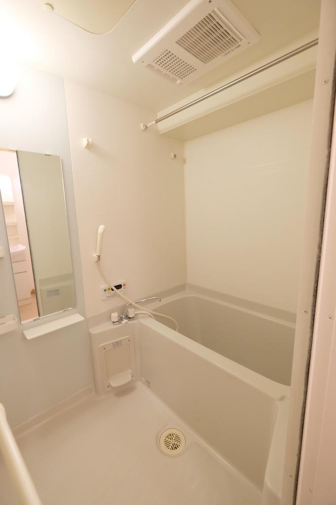 バス・シャワールーム　写真は別室です