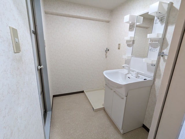 【茨木市小柳町のマンションの洗面設備】