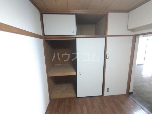 【岐阜市西鶉のマンションの収納】