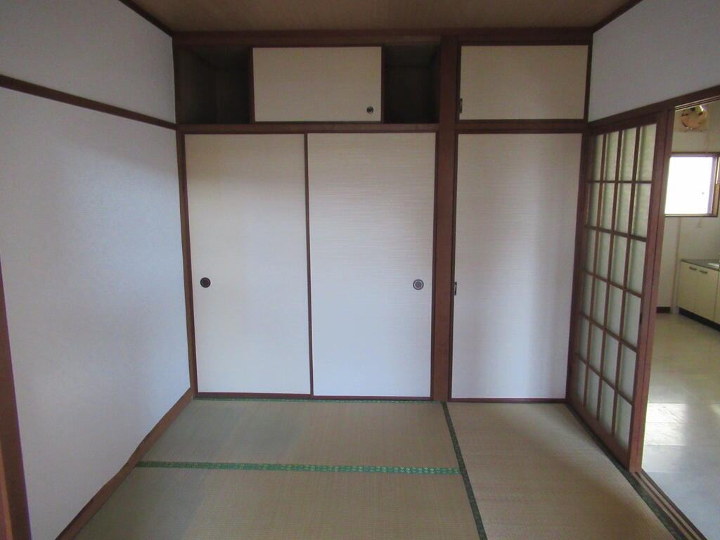 佐々木コーポの居間写真