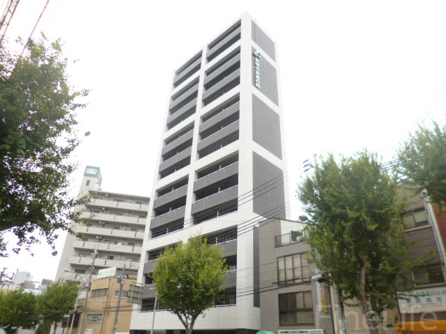 【神戸市中央区北長狭通のマンションの建物外観】