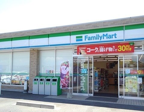 【四日市市西日野町のアパートのコンビニ】