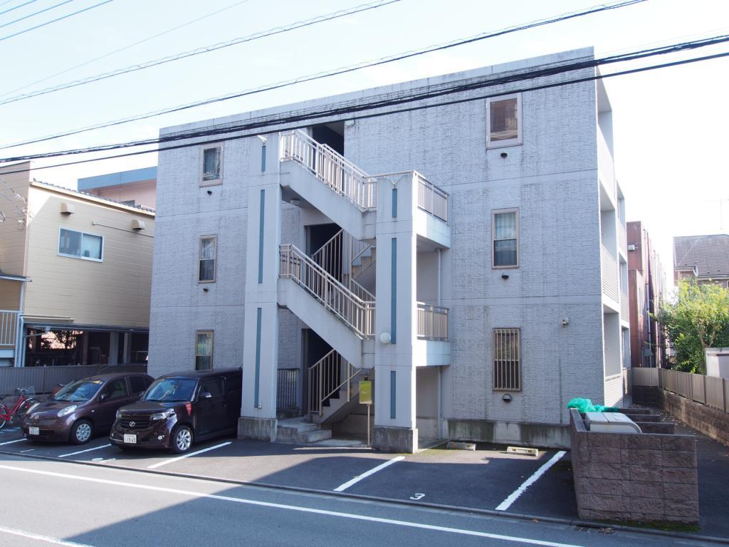 八王子市館町のマンションの建物外観