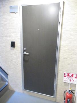 フォレ中穂積EAST　玄関　玄関