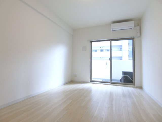 居室・リビング　詳細は、RISUMO江坂本店→06-6155-7137まで♪