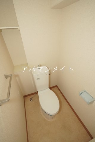 トイレ　清潔感のあるトイレです