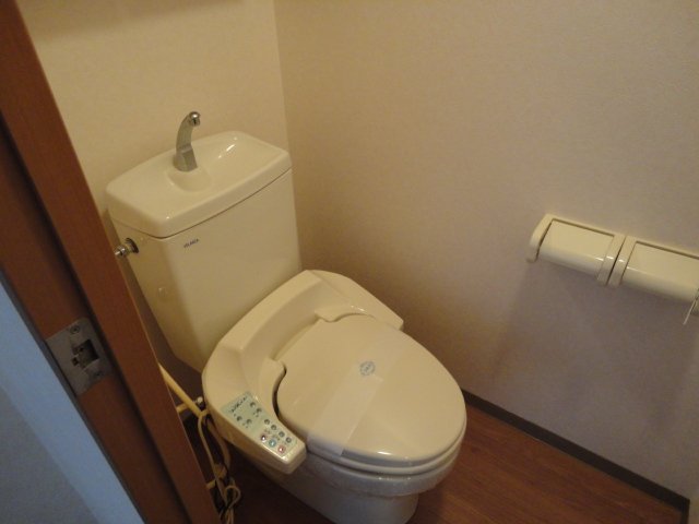 トイレ　シャワー付トイレ