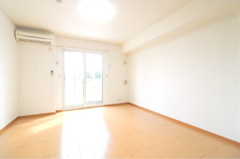 居室・リビング　図面と現状に相違がある場合には現状を優先