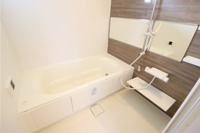 バス・シャワールーム　浴室