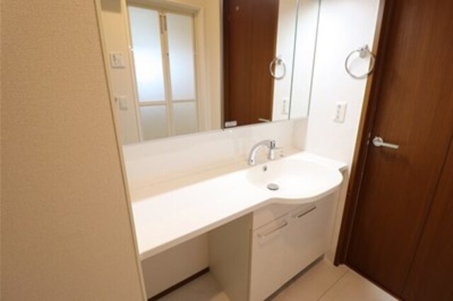 洗面設備　洗髪洗面化粧台