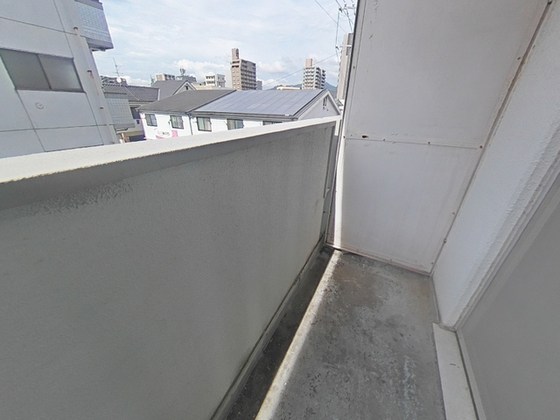 バルコニー　※別部屋の写真です