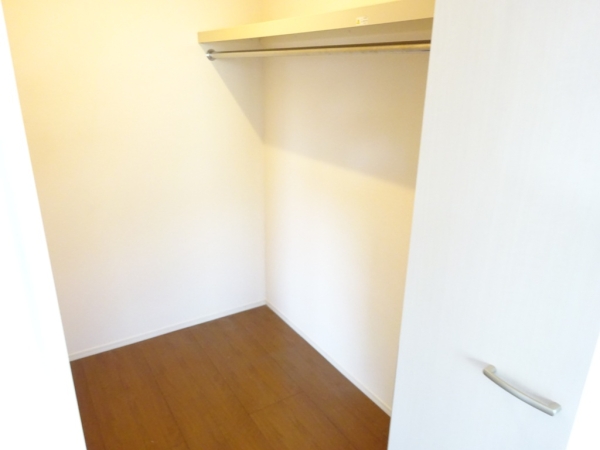 収納　ウォークインクロゼットでたっぷり収納♪