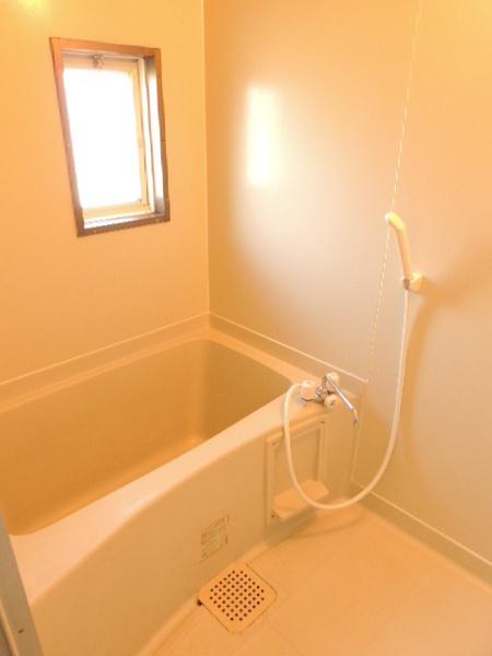 バス・シャワールーム　別の部屋より