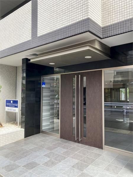 エントランス　建物の内部です