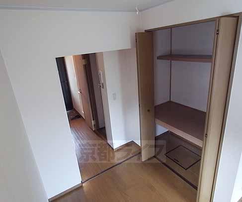 収納　奥行きもったぷりですね