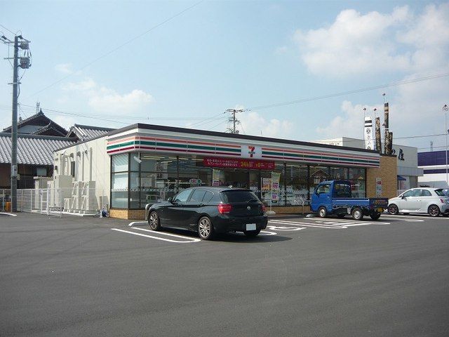 コンビニ　セブンイレブン　和多田本村店（コンビニ）まで470m