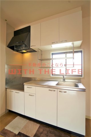 キッチン　コンパクトなキッチンで掃除もラクラク