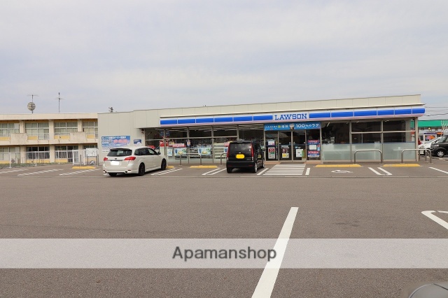 コンビニ　ローソン（コンビニ）まで2605m