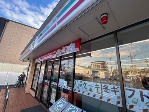 コンビニ　セブンイレブン 大和桜森店（コンビニ）まで387m