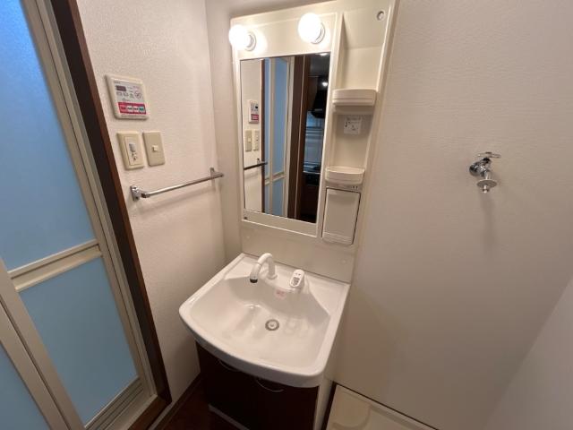 洗面設備　洗髪洗面化粧台