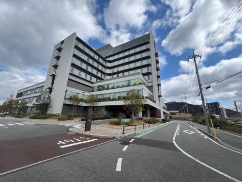 病院　川西市立総合医療センター（病院）まで550m