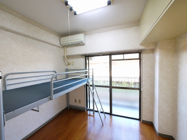 その他部屋・スペース　落ち着いて過ごせるお部屋なので、寝室にいかがでしょうか