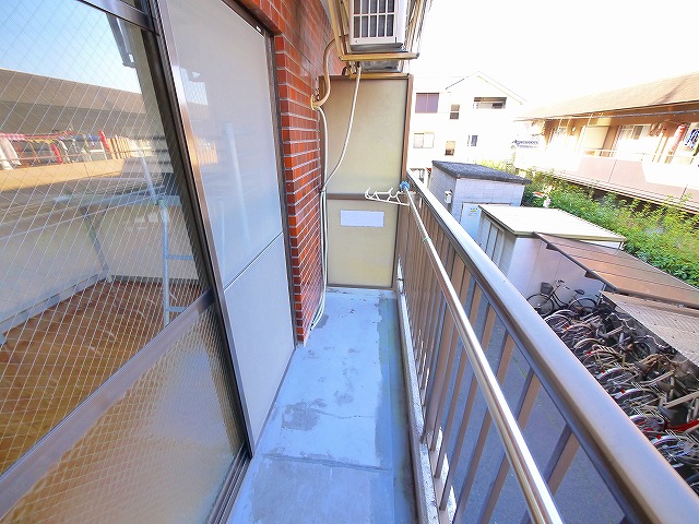 バルコニー　バルコニーがあります