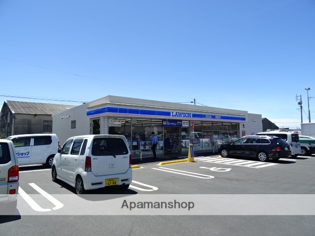 コンビニ　ローソン（コンビニ）まで683m