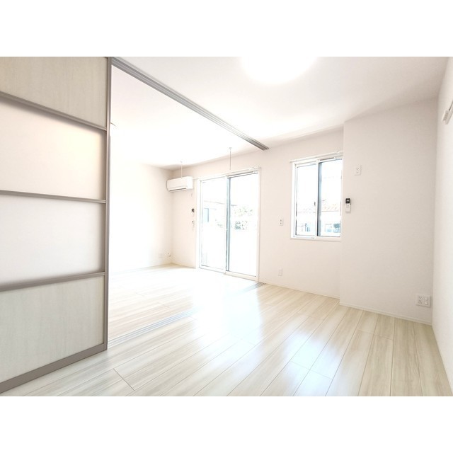 居室・リビング　注）写真はイメージです。