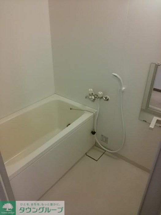 バス・シャワールーム　※別部屋参考写真となります