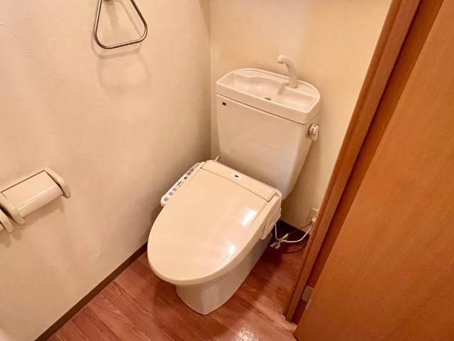 トイレ　シャワー付トイレ