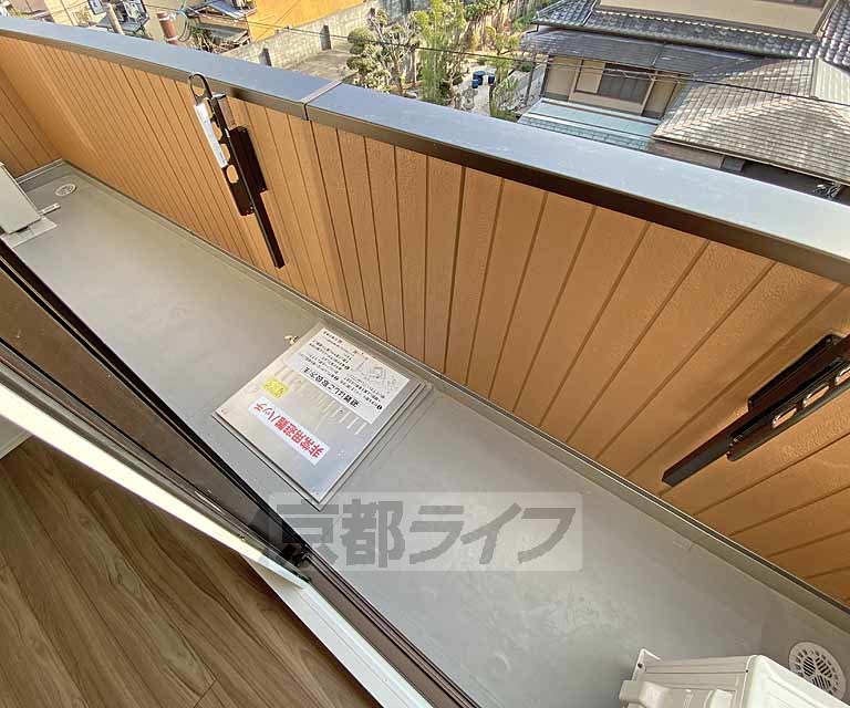 バルコニー　南向きのワイドなバルコニです。