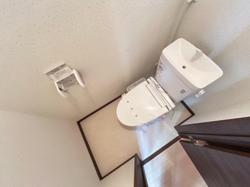 トイレ　トイレ