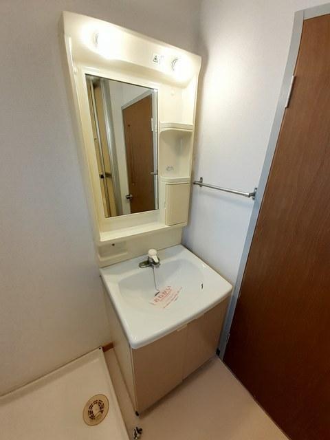 洗面設備　洗面化粧台