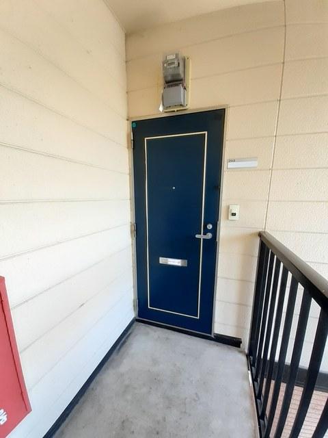 セキュリティ　玄関ドア