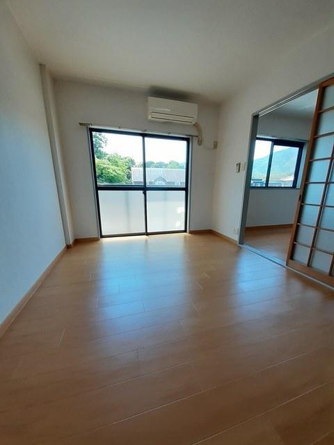 居室・リビング　居室