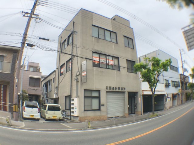 建物外観　落ち着いた雰囲気の外観です♪