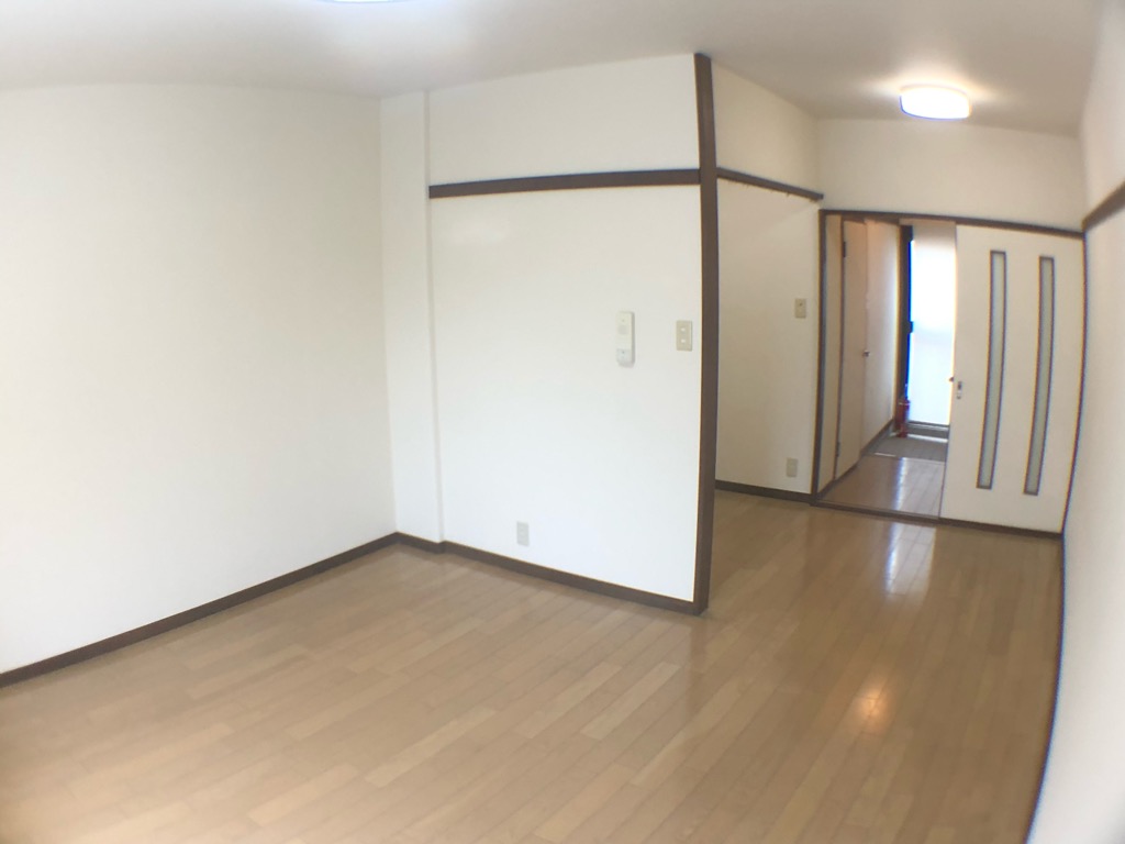 バス・シャワールーム　シンプルで機能的なワンルームです☆