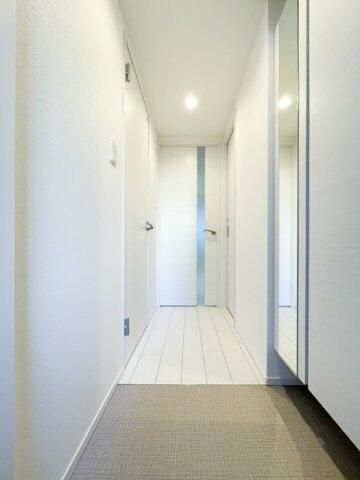 玄関　エルファーロ赤坂