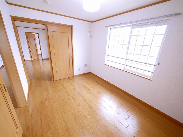 居室・リビング　きれいな洋室です