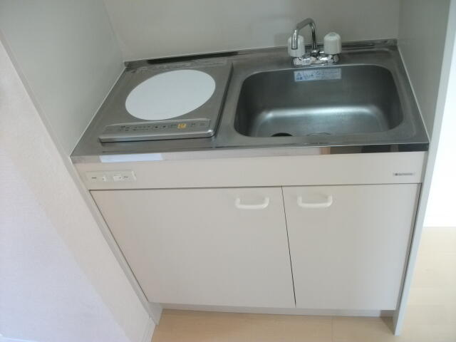 キッチン　同建物別部屋参考