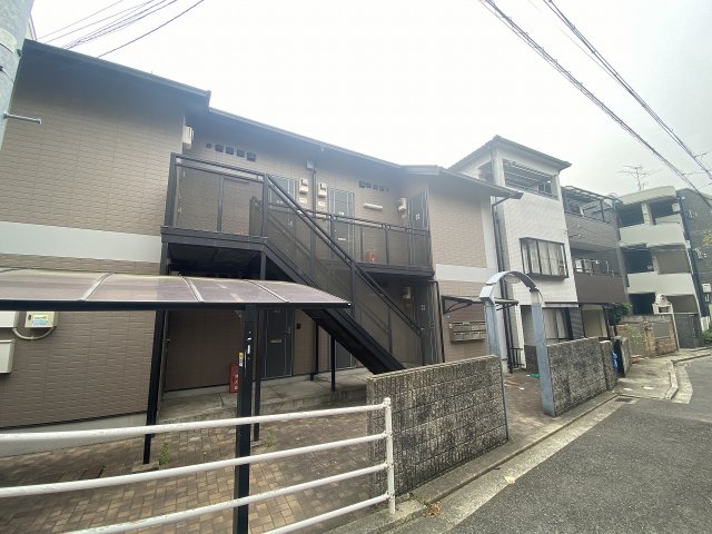 建物外観　敷地内駐輪場あり！