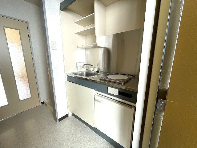 キッチン　同マンション別部屋
