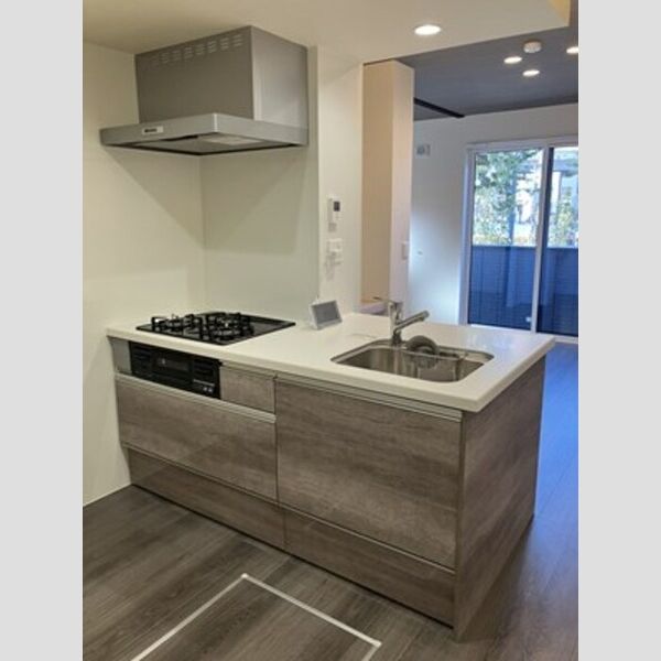 キッチン　対面システムキッチン