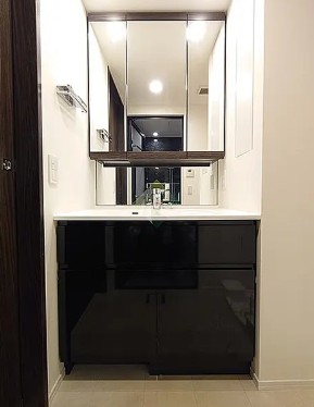 洗面設備　使いやすい洗面所です