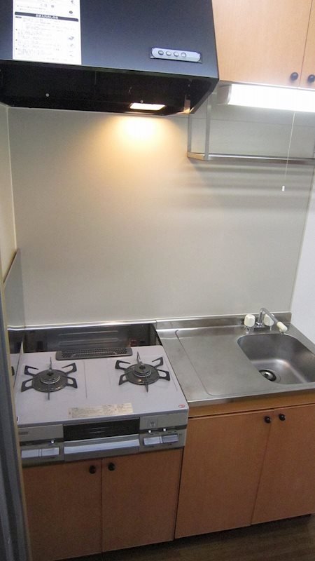 キッチン　ガスキッチン設置済み(同建物別室の参考写真です)